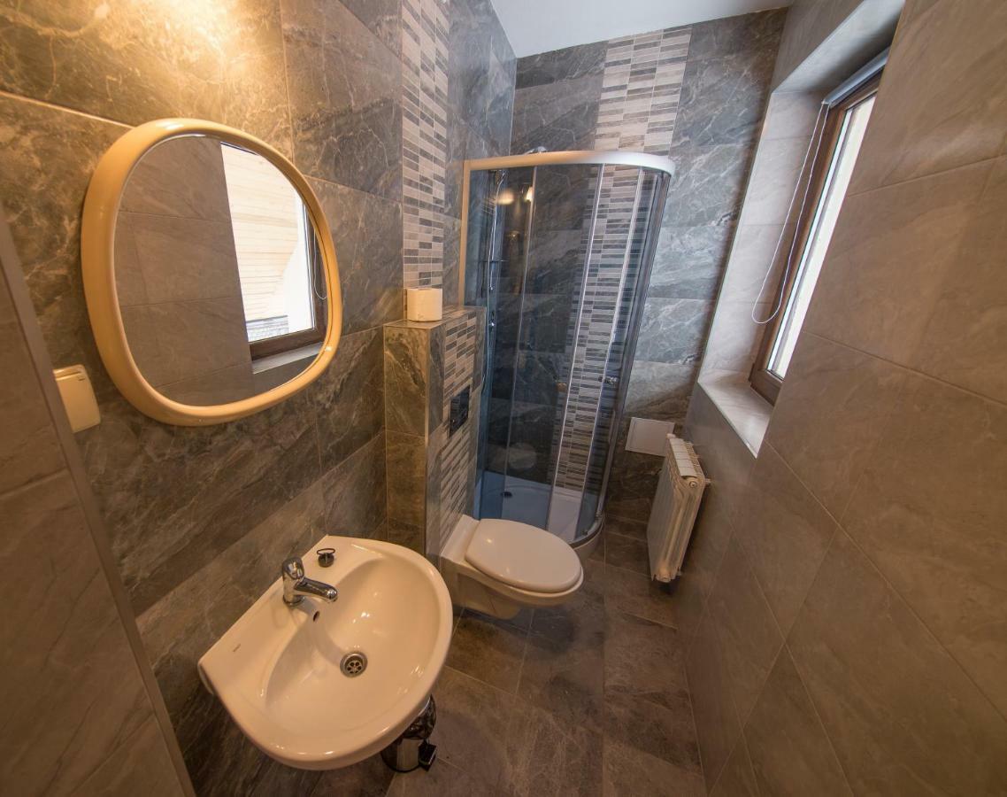 Pokoje I Apartamenty Nad Potokiem Zakopane Exterior photo